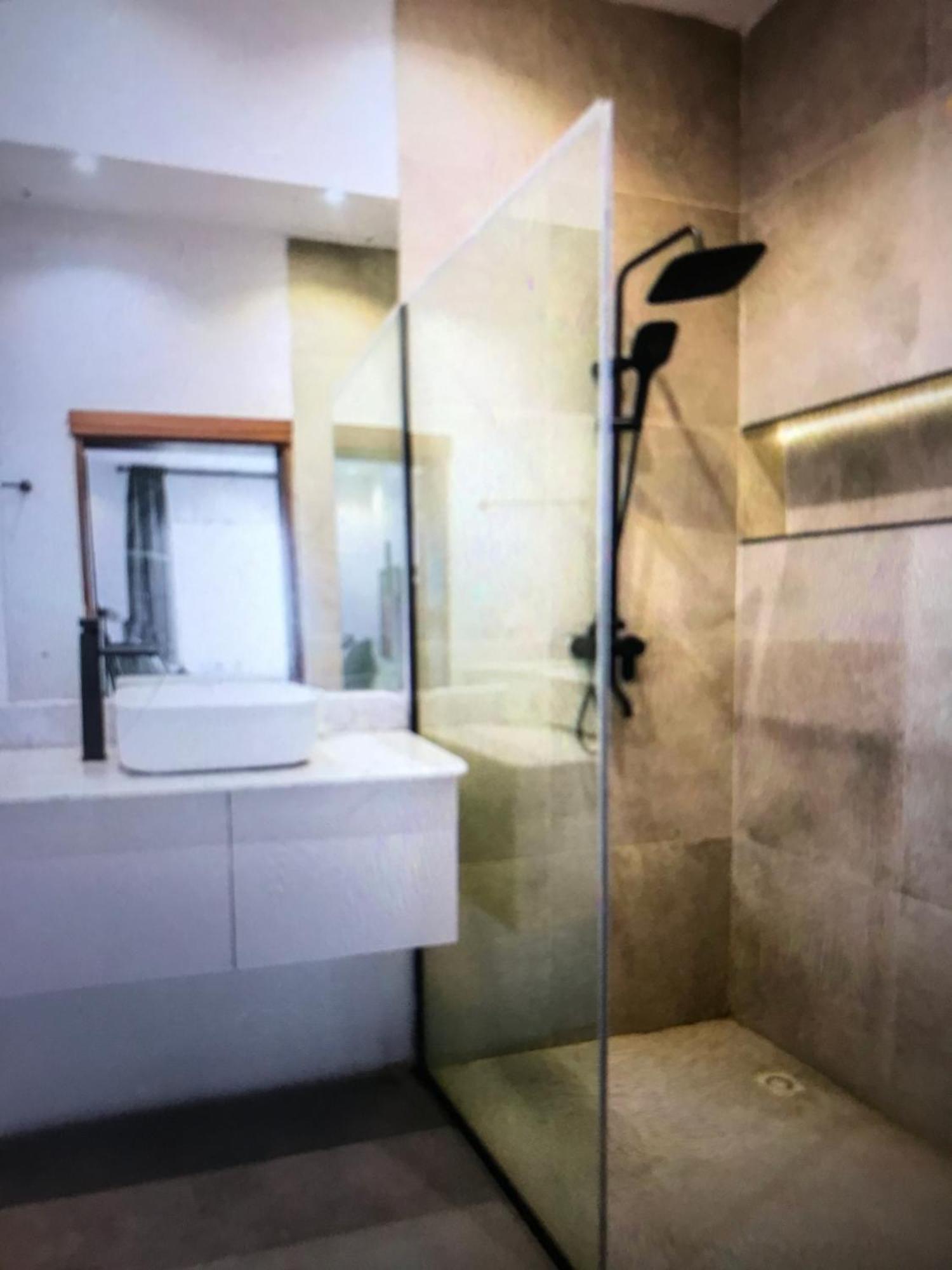 Villa Toscana Luxe Gra Port Harcourt Exterior foto